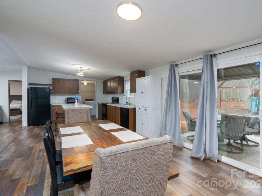 1795 Kestrel Valley Lane, Catawba, NC 28609.  MLS# CAR4234303, YatesRealty ID 3952. 