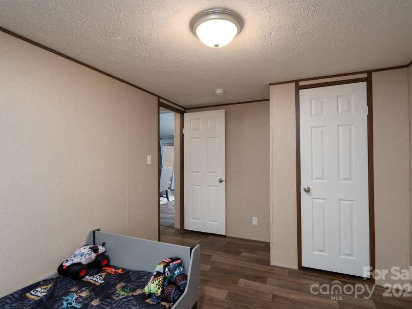 1795 Kestrel Valley Lane, Catawba, NC 28609.  MLS# CAR4234303, YatesRealty ID 3952. 