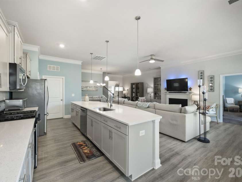 3066 Lydney Circle, Waxhaw, NC 28173.  MLS# CAR4341723, YatesRealty ID 3952. 