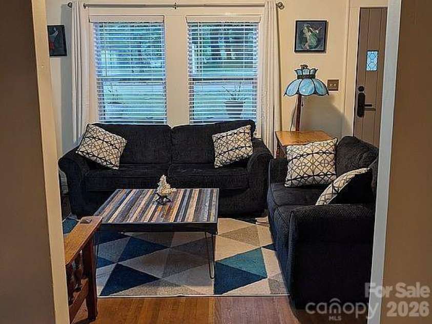 4033 Tyvola Road, Charlotte, NC 28208.  MLS# CAR4338292, YatesRealty ID 3952. 