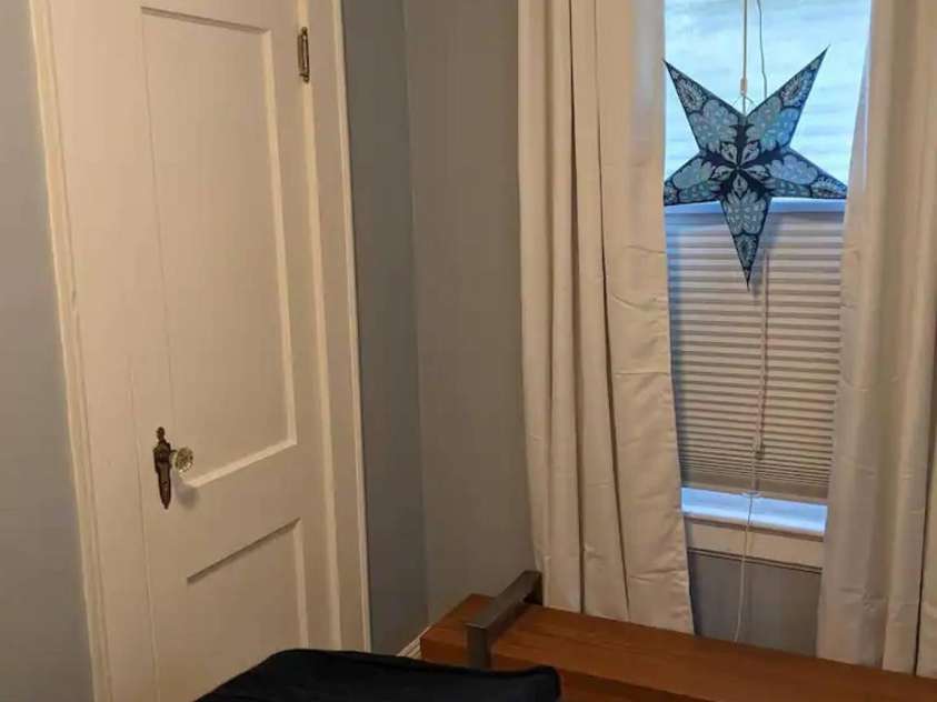 4033 Tyvola Road, Charlotte, NC 28208.  MLS# CAR4338292, YatesRealty ID 3952. 