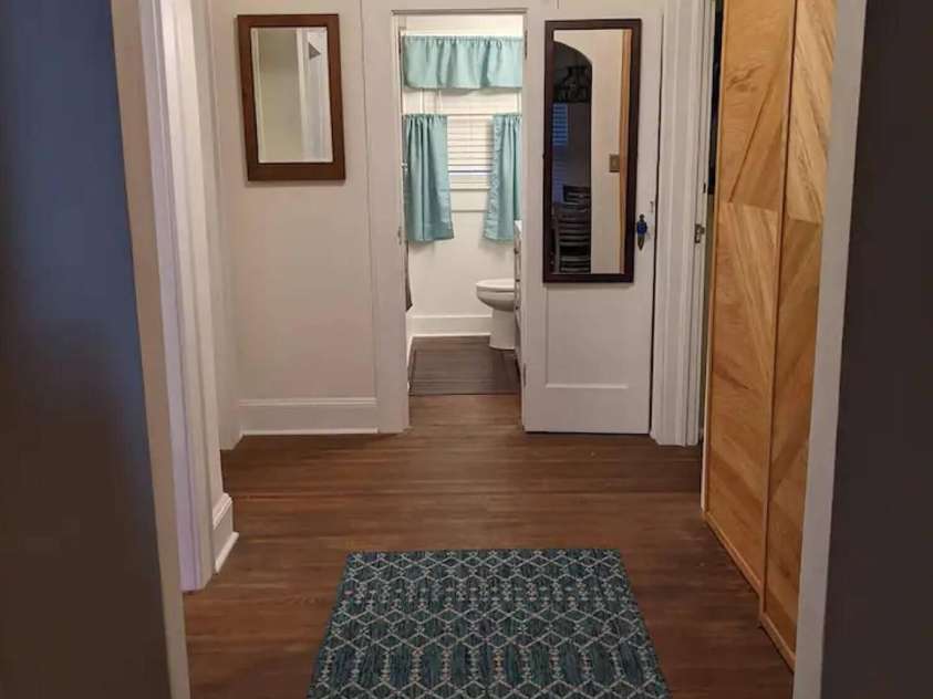 4033 Tyvola Road, Charlotte, NC 28208.  MLS# CAR4338292, YatesRealty ID 3952. 