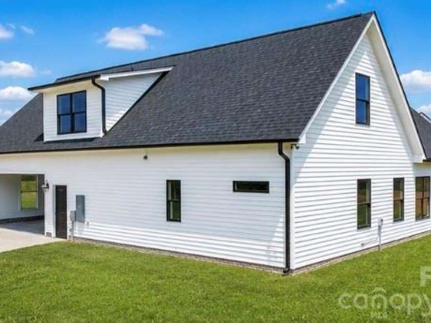 5501 Little Staton Road, Marshville, NC 28103.  MLS# CAR4402596, YatesRealty ID 39520. 