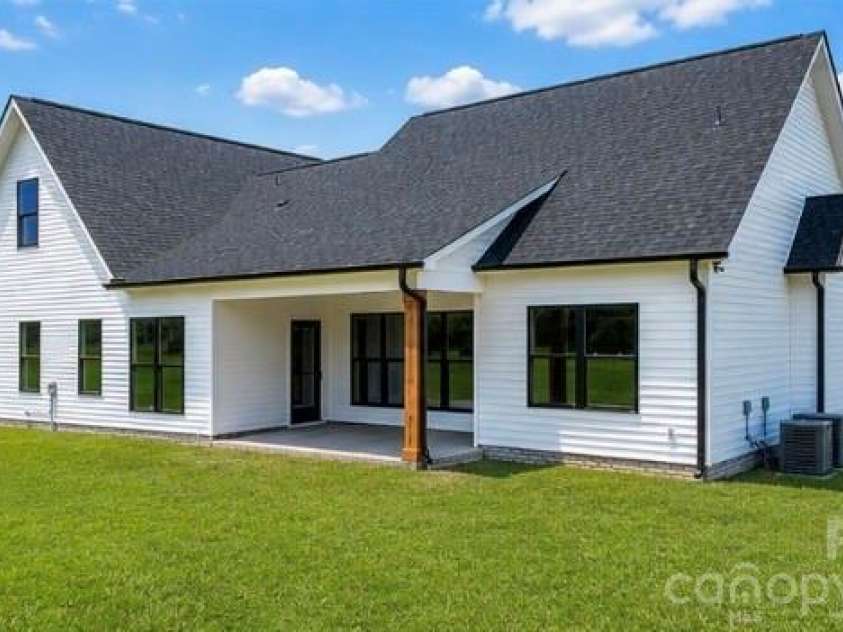 5501 Little Staton Road, Marshville, NC 28103.  MLS# CAR4402596, YatesRealty ID 39520. 