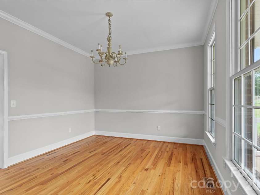 136 Summerchase Lane, Mooresville, NC 28117.  MLS# CAR4406653, YatesRealty ID 39521. 