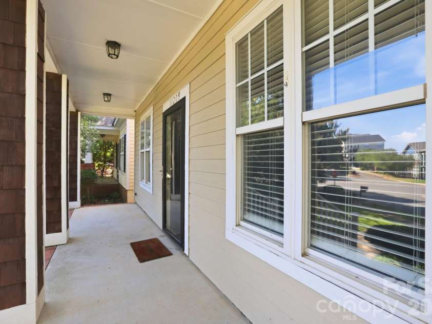 11209 Blue Cedar Lane, Charlotte, NC 28277.  MLS# CAR4402724, YatesRealty ID 39522. 