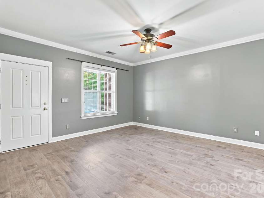 11209 Blue Cedar Lane, Charlotte, NC 28277.  MLS# CAR4402724, YatesRealty ID 39522. 