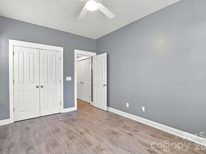 11209 Blue Cedar Lane, Charlotte, NC 28277.  MLS# CAR4402724, YatesRealty ID 39522. 