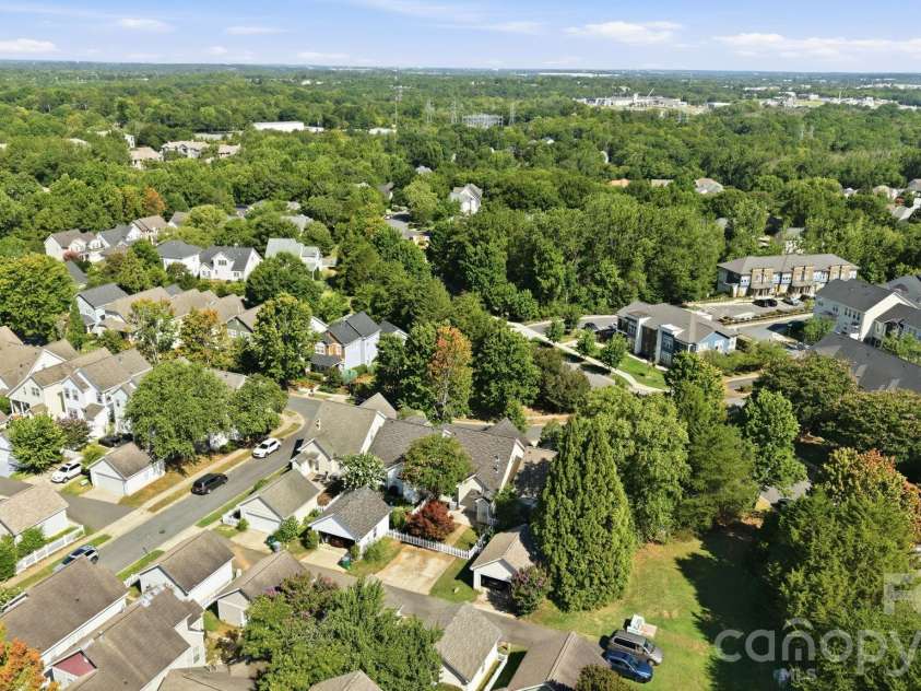 11209 Blue Cedar Lane, Charlotte, NC 28277.  MLS# CAR4402724, YatesRealty ID 39522. 