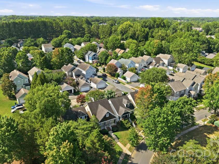 11209 Blue Cedar Lane, Charlotte, NC 28277.  MLS# CAR4402724, YatesRealty ID 39522. 