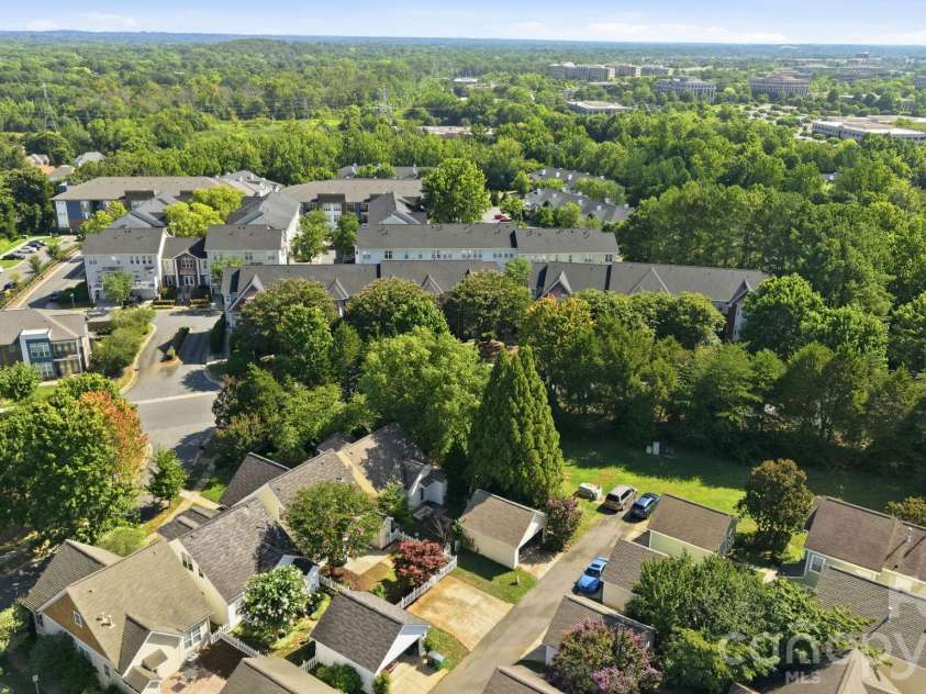 11209 Blue Cedar Lane, Charlotte, NC 28277.  MLS# CAR4402724, YatesRealty ID 39522. 