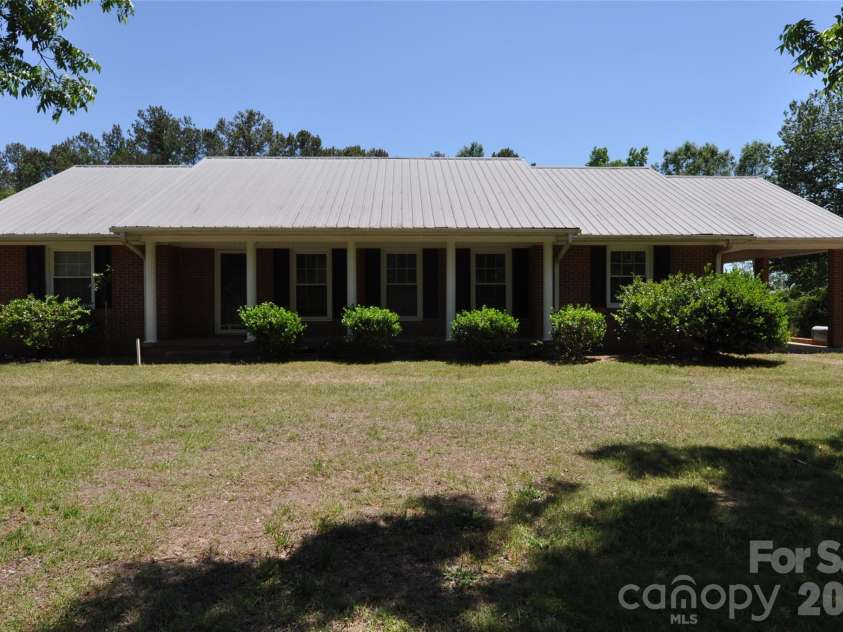 3693 Bethlehem Road, Blackstock, SC 29014.  MLS# CAR4383961, YatesRealty ID 39525. 