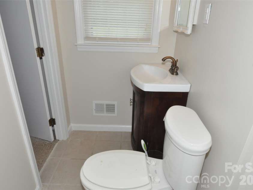 3693 Bethlehem Road, Blackstock, SC 29014.  MLS# CAR4383961, YatesRealty ID 39525. 