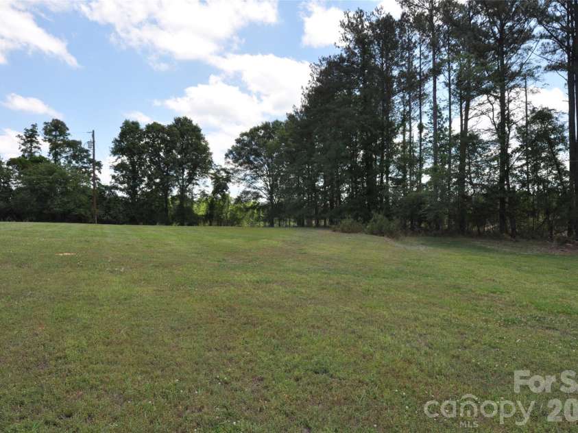 3693 Bethlehem Road, Blackstock, SC 29014.  MLS# CAR4383961, YatesRealty ID 39525. 