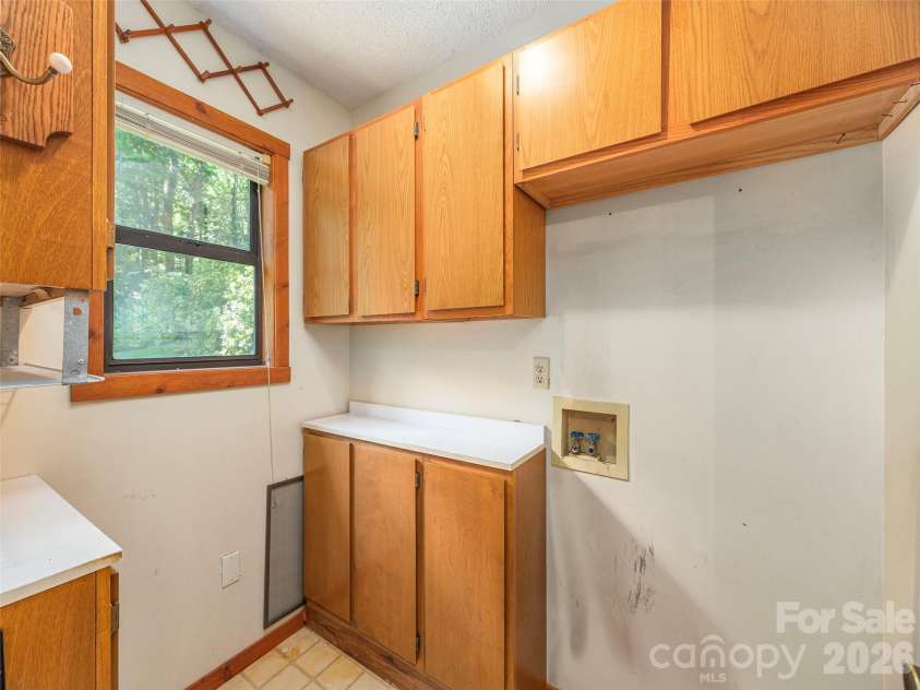 1575 Red Maple Drive, Waynesville, NC 28785.  MLS# CAR4397209, YatesRealty ID 39528. 