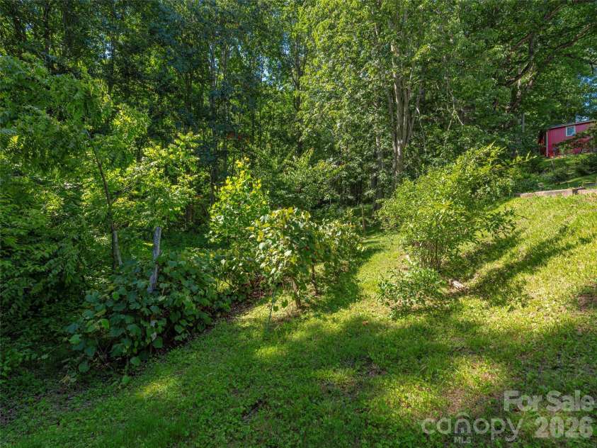 1575 Red Maple Drive, Waynesville, NC 28785.  MLS# CAR4397209, YatesRealty ID 39528. 