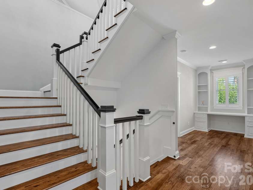 630 James Alexander Way, Davidson, NC 28036.  MLS# CAR4400382, YatesRealty ID 39529. 