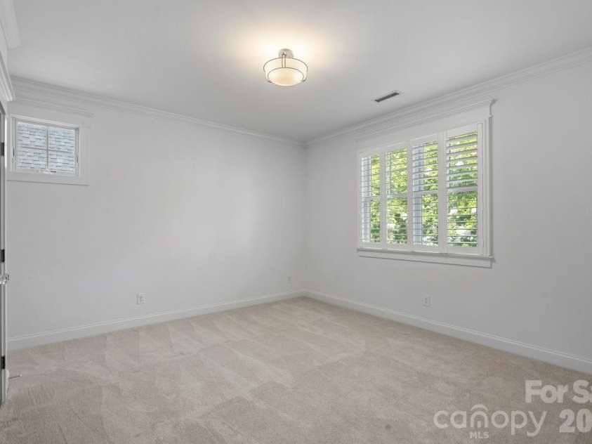 630 James Alexander Way, Davidson, NC 28036.  MLS# CAR4400382, YatesRealty ID 39529. 