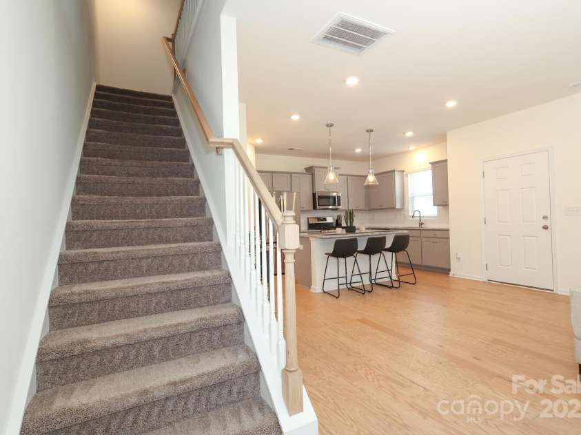 336 Abington Street, Matthews, NC 28104.  MLS# CAR4234511, YatesRealty ID 3953. 