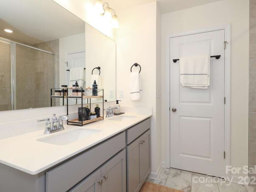 336 Abington Street, Matthews, NC 28104.  MLS# CAR4234511, YatesRealty ID 3953. 