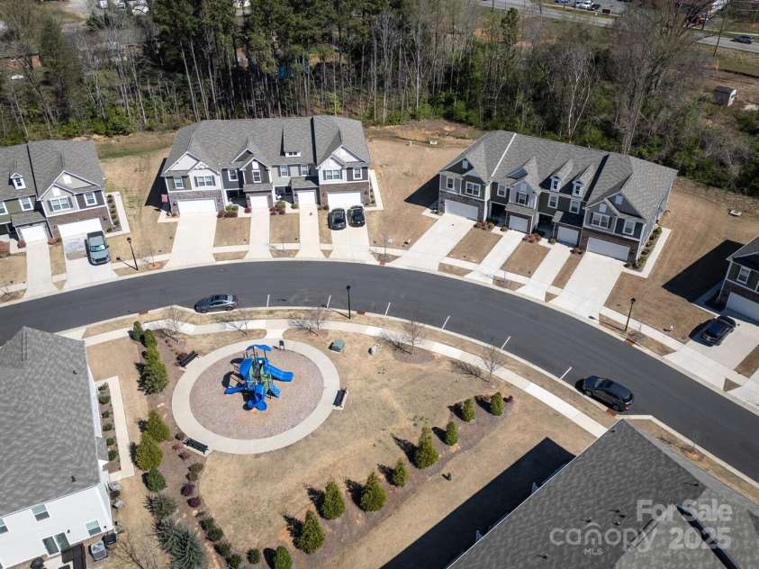 336 Abington Street, Matthews, NC 28104.  MLS# CAR4234511, YatesRealty ID 3953. 