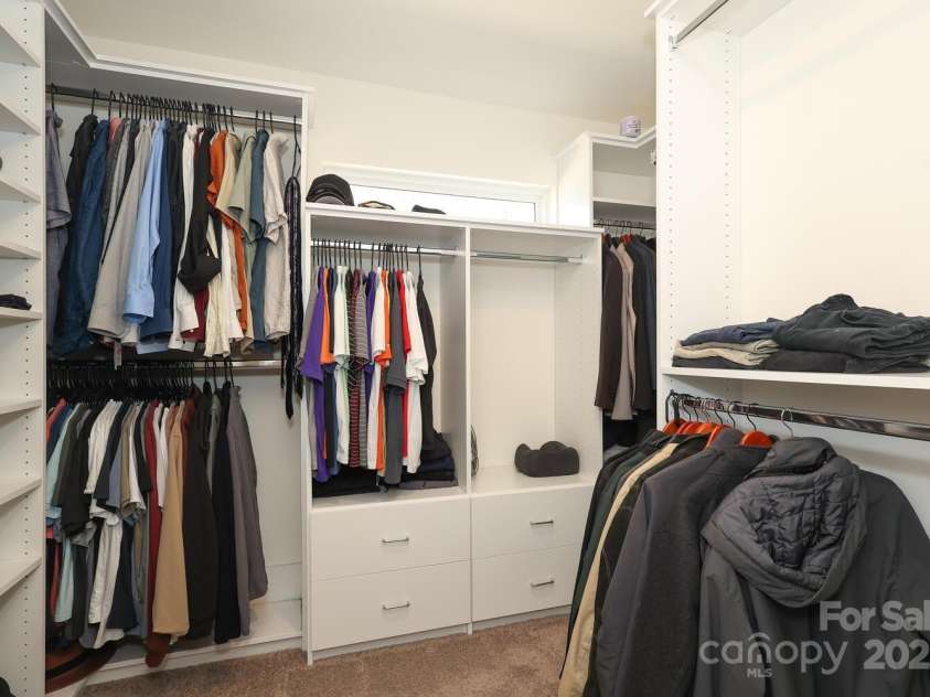 336 Abington Street, Matthews, NC 28104.  MLS# CAR4234511, YatesRealty ID 3953. All closets are custom