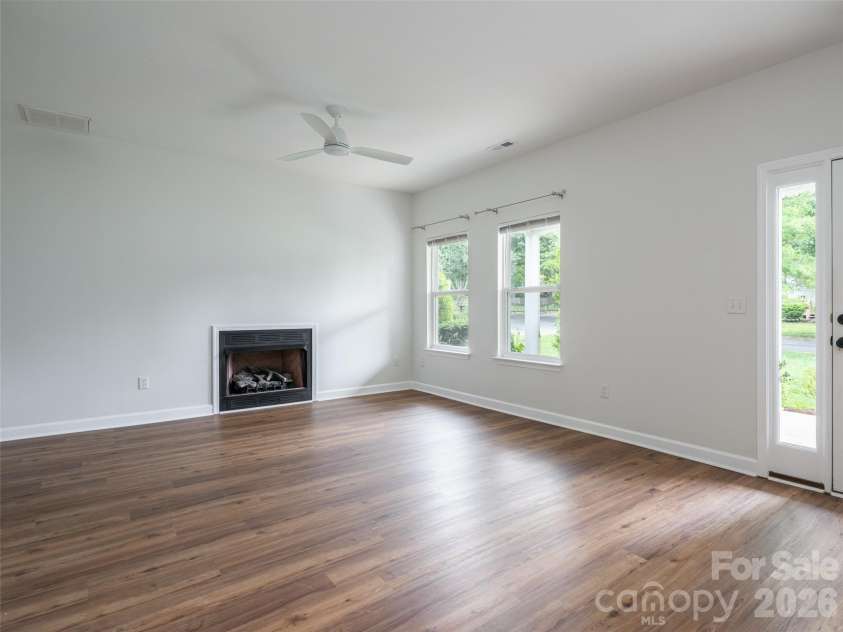 23 Scottish Circle, Asheville, NC 28803.  MLS# CAR4405916, YatesRealty ID 39530. 