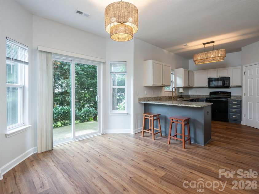 23 Scottish Circle, Asheville, NC 28803.  MLS# CAR4405916, YatesRealty ID 39530. 