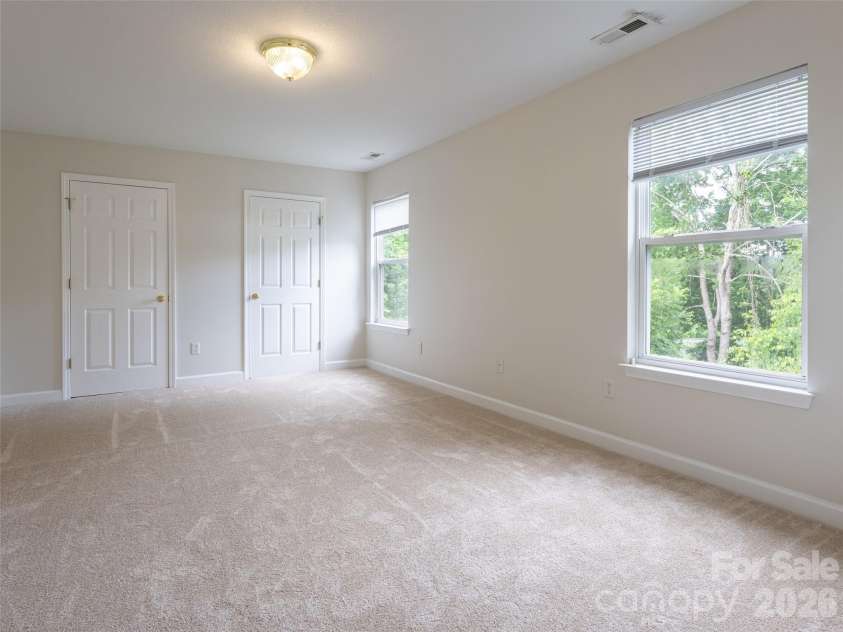 23 Scottish Circle, Asheville, NC 28803.  MLS# CAR4405916, YatesRealty ID 39530. 