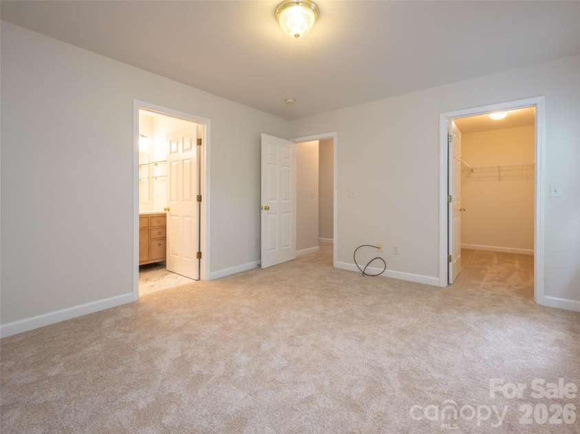 23 Scottish Circle, Asheville, NC 28803.  MLS# CAR4405916, YatesRealty ID 39530. 