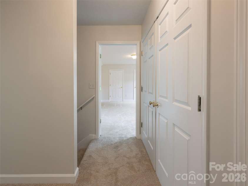 23 Scottish Circle, Asheville, NC 28803.  MLS# CAR4405916, YatesRealty ID 39530. 