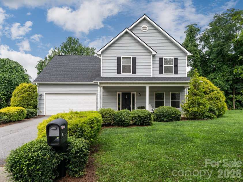 23 Scottish Circle, Asheville, NC 28803.  MLS# CAR4405916, YatesRealty ID 39530. 