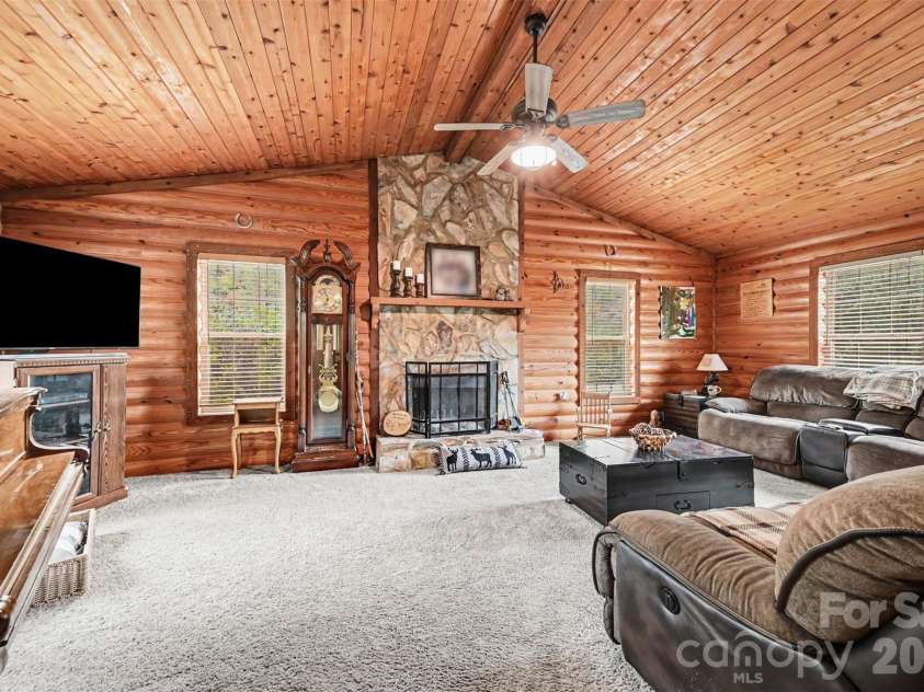 3999 Fincher Road, Matthews, NC 28104.  MLS# CAR4403875, YatesRealty ID 39532. 