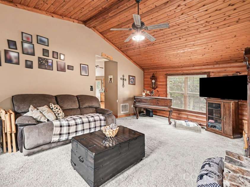 3999 Fincher Road, Matthews, NC 28104.  MLS# CAR4403875, YatesRealty ID 39532. 