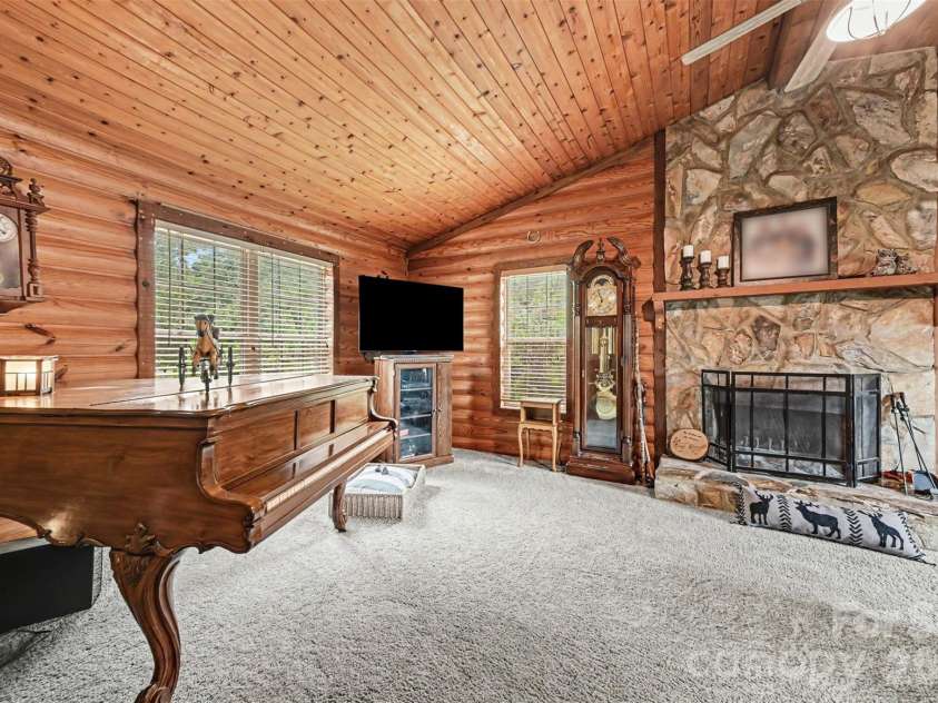 3999 Fincher Road, Matthews, NC 28104.  MLS# CAR4403875, YatesRealty ID 39532. 