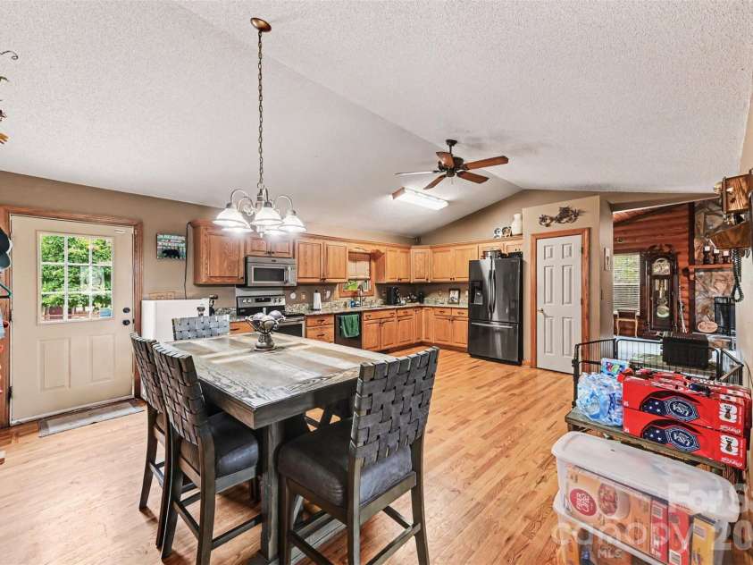 3999 Fincher Road, Matthews, NC 28104.  MLS# CAR4403875, YatesRealty ID 39532. 