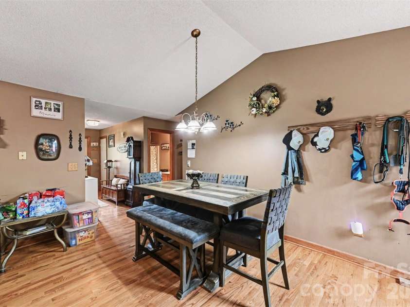 3999 Fincher Road, Matthews, NC 28104.  MLS# CAR4403875, YatesRealty ID 39532. 