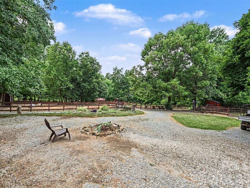 3999 Fincher Road, Matthews, NC 28104.  MLS# CAR4403875, YatesRealty ID 39532. 