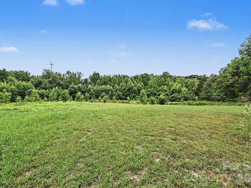 3999 Fincher Road, Matthews, NC 28104.  MLS# CAR4403875, YatesRealty ID 39532. 