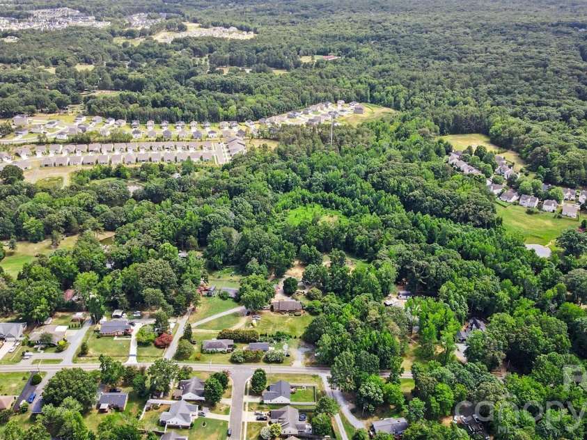 3999 Fincher Road, Matthews, NC 28104.  MLS# CAR4403875, YatesRealty ID 39532. 