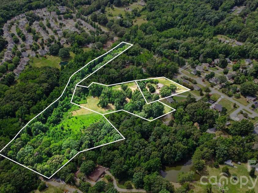 3999 Fincher Road, Matthews, NC 28104.  MLS# CAR4403875, YatesRealty ID 39532. 