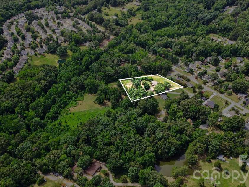 3999 Fincher Road, Matthews, NC 28104.  MLS# CAR4403875, YatesRealty ID 39532. 