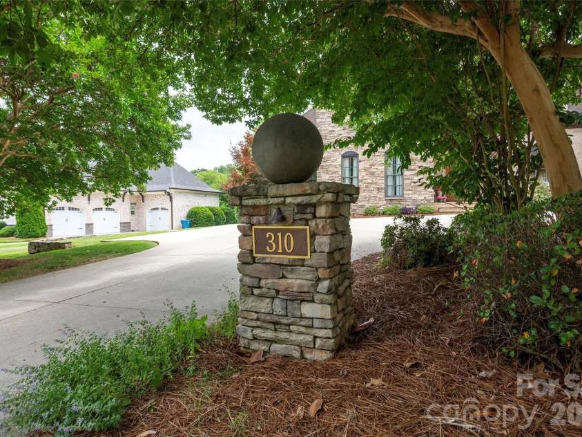 310 James Way, Bermuda Run, NC 27006.  MLS# CAR4406410, YatesRealty ID 39534. 
