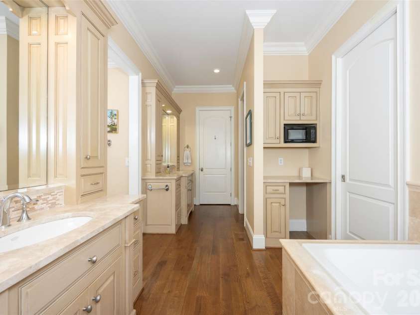 310 James Way, Bermuda Run, NC 27006.  MLS# CAR4406410, YatesRealty ID 39534. 