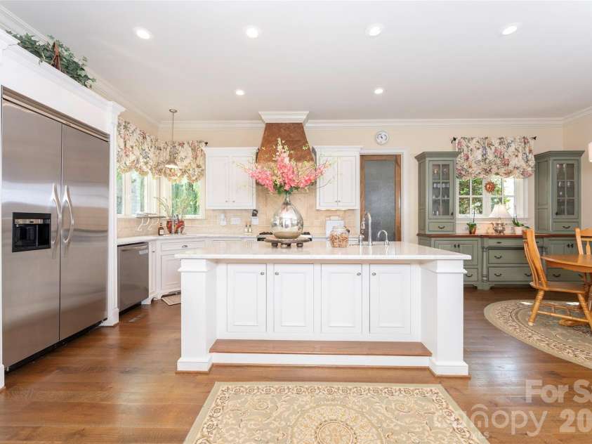 310 James Way, Bermuda Run, NC 27006.  MLS# CAR4406410, YatesRealty ID 39534. 