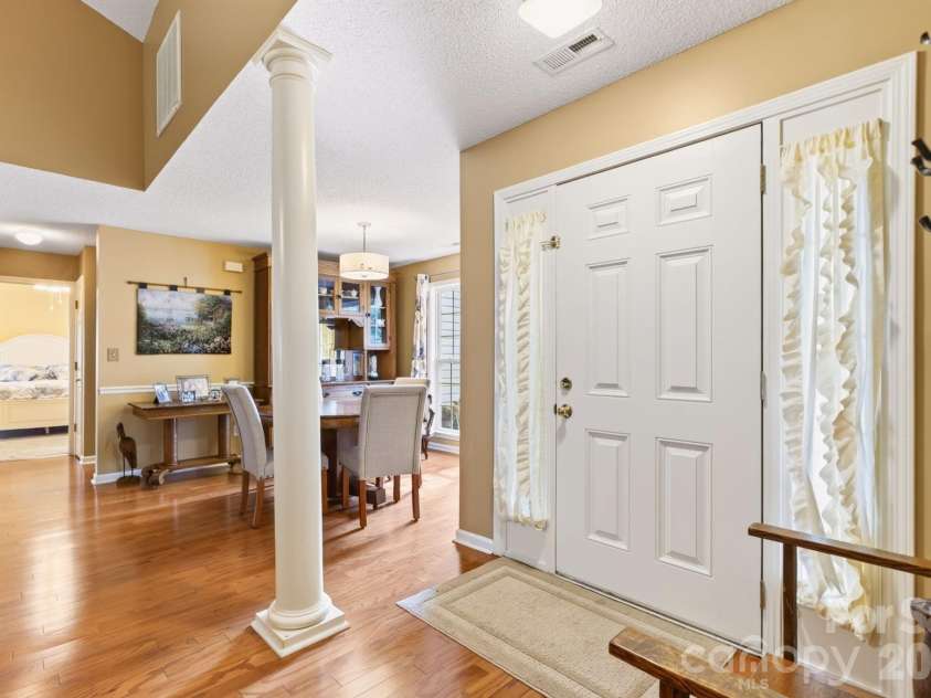 171 Running Briar Road, Fletcher, NC 28732.  MLS# CAR4403856, YatesRealty ID 39536. Foyer