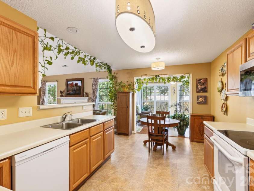 171 Running Briar Road, Fletcher, NC 28732.  MLS# CAR4403856, YatesRealty ID 39536. Kitchen entrance