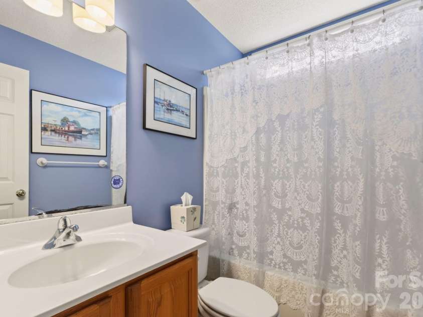 171 Running Briar Road, Fletcher, NC 28732.  MLS# CAR4403856, YatesRealty ID 39536. Main bathroom