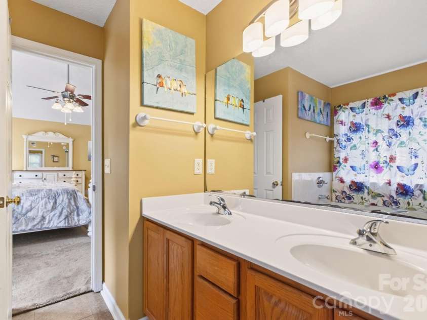 171 Running Briar Road, Fletcher, NC 28732.  MLS# CAR4403856, YatesRealty ID 39536. Primary bathroom