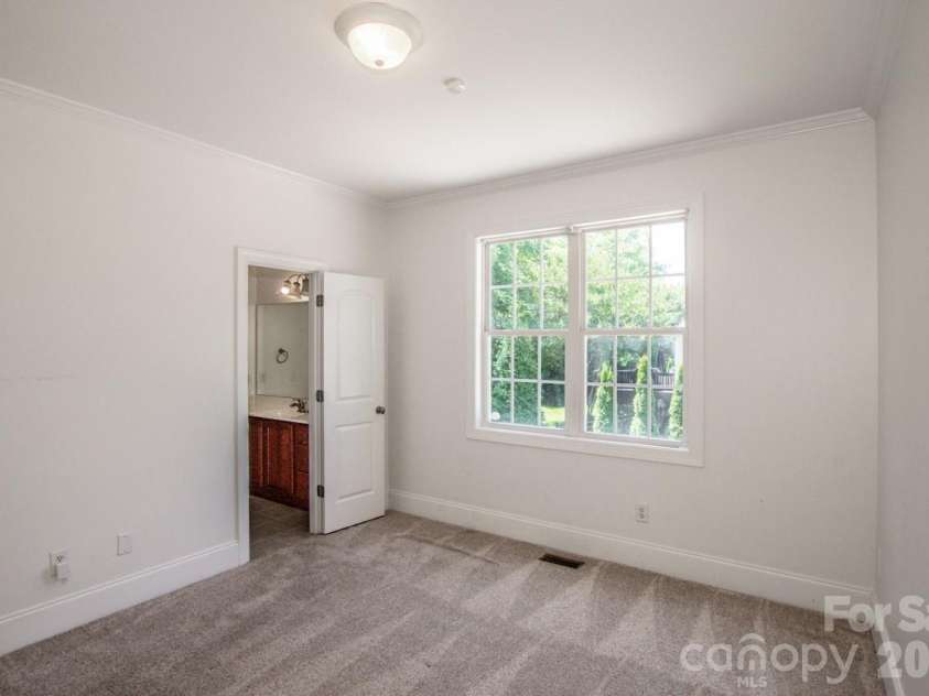 131 Gibbs Road, Mooresville, NC 28117.  MLS# CAR4387694, YatesRealty ID 39537. #3rd Bedroom